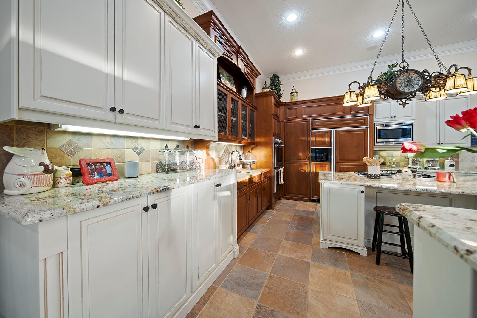 KEENES POINTE - Residential