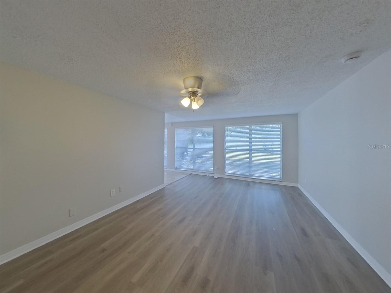 TOWNN COUNTRY PARK UNIT 26 - Residential Lease