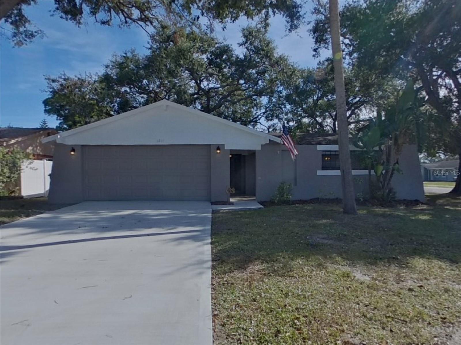 TOWNN COUNTRY PARK UNIT 26 - Residential Lease