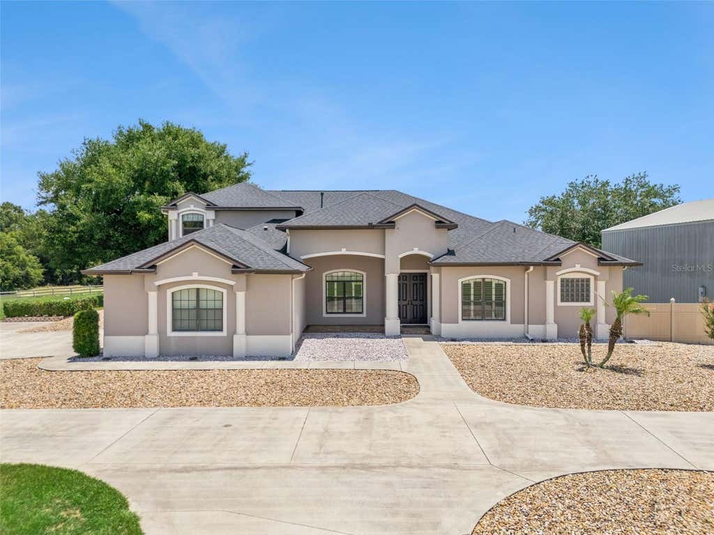 Photo of 19850 Sugarloaf Mountain Road, Clermont, FL 34715 (MLS # O6412516)