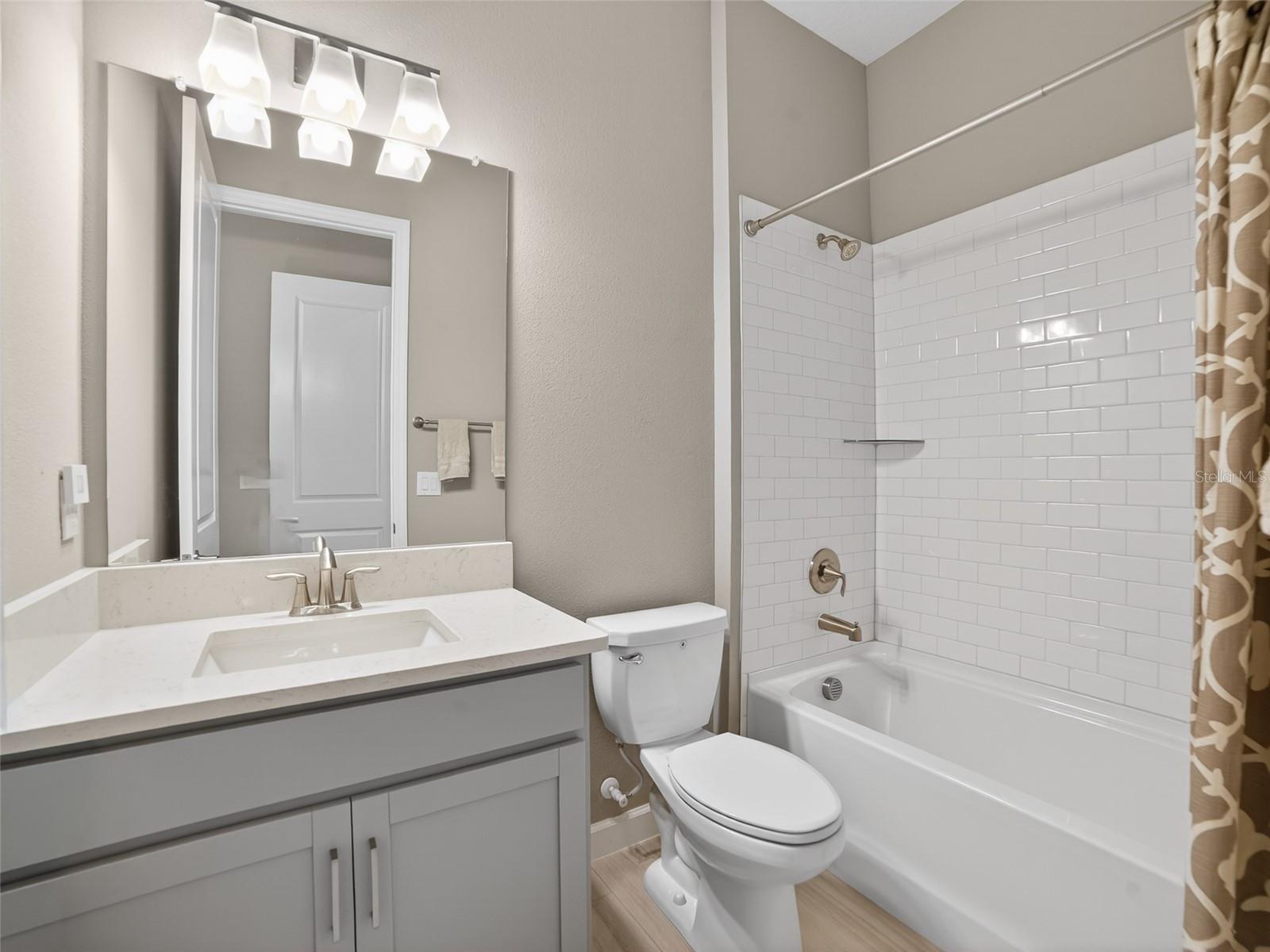 PROSPERITY LAKES - ACTIVE ADULT - Residential