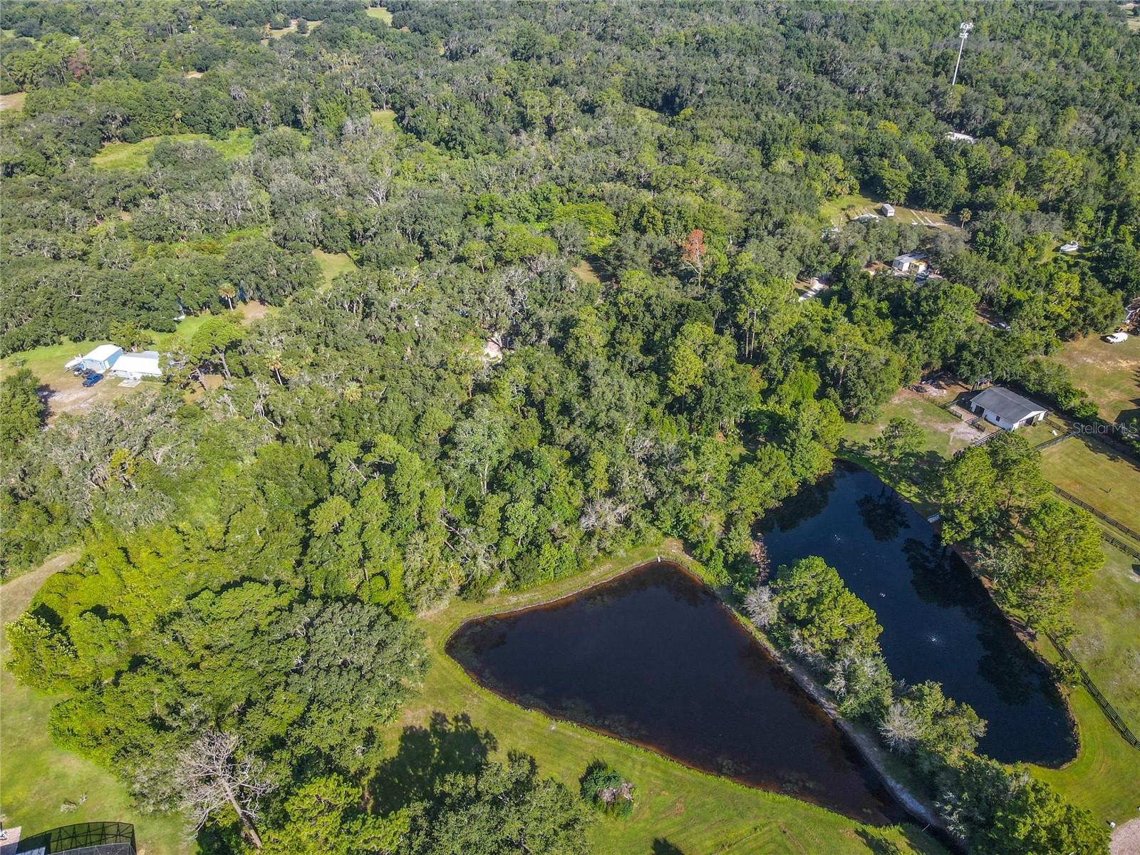 W 01/2 SW 01/4 11 19 31 - Land