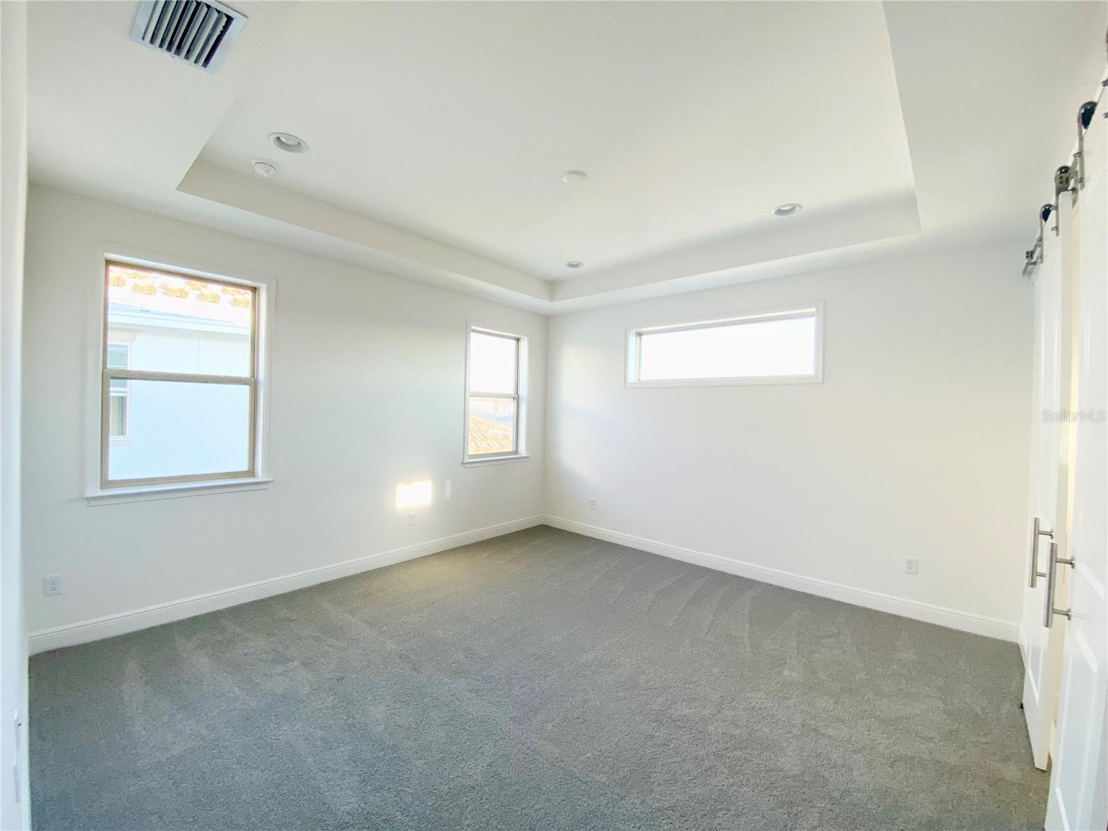 EAGLE CRK VILLAGE I PH 2 - Residential Lease
