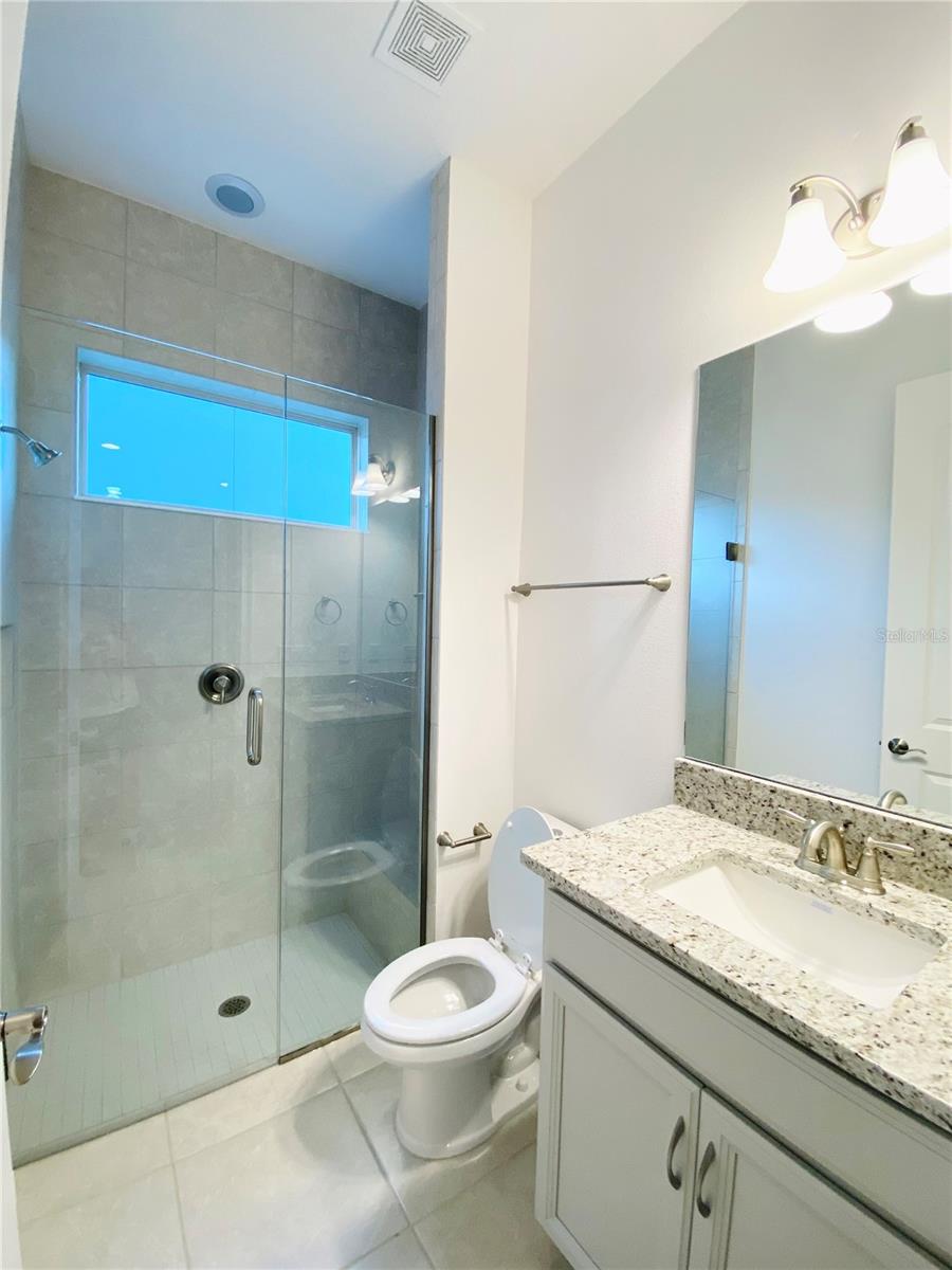 EAGLE CRK VILLAGE I PH 2 - Residential Lease