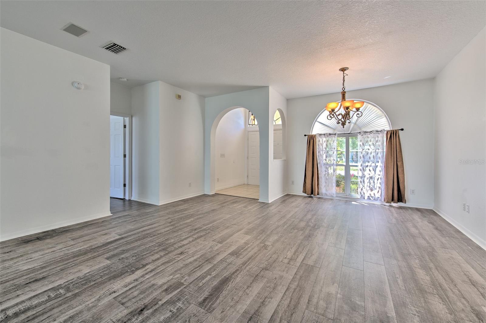 SUMMERFIELD VILLAGE 1 TR 21 - Residential