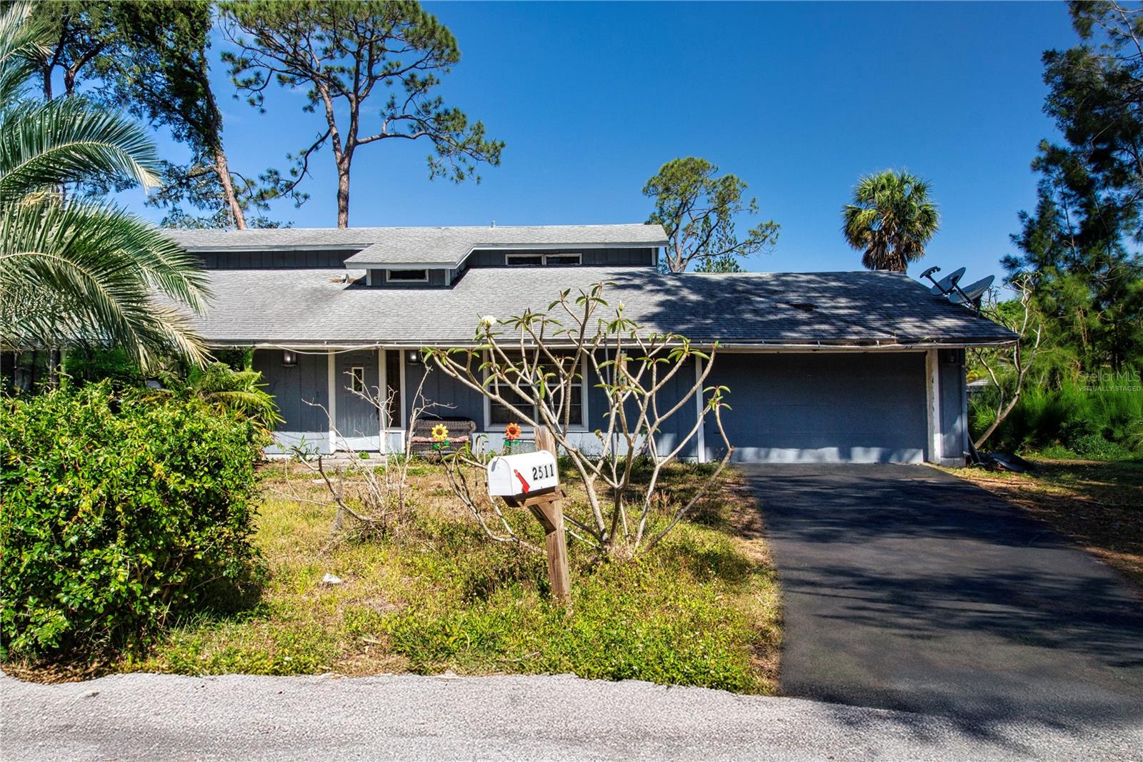 2511 LORDS LANE