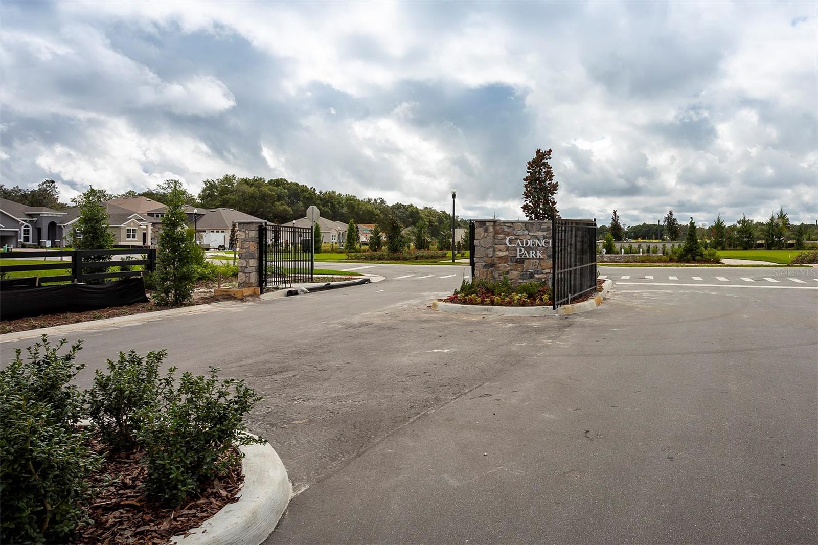 CADENCE PARK - Residential