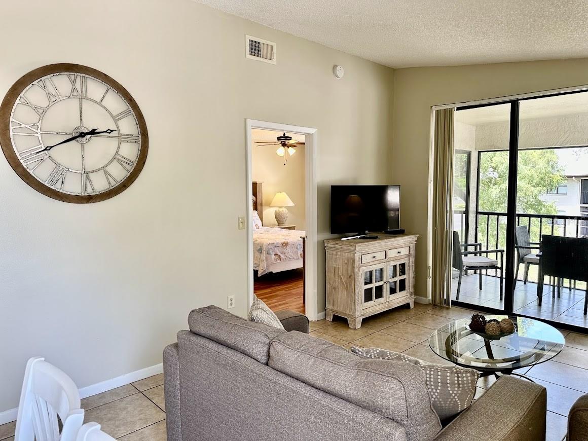 SHOREWALK BATH & TENNIS CLUB 18 - Residential