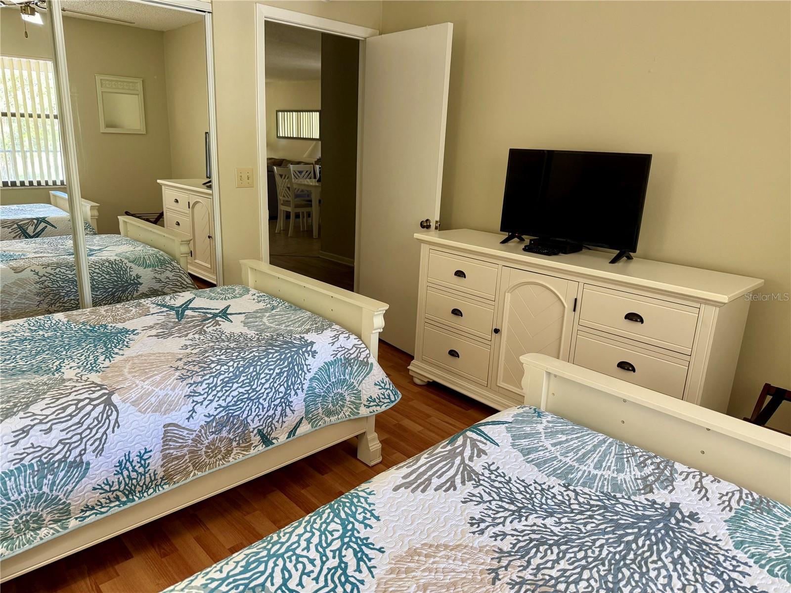 SHOREWALK BATH & TENNIS CLUB 18 - Residential