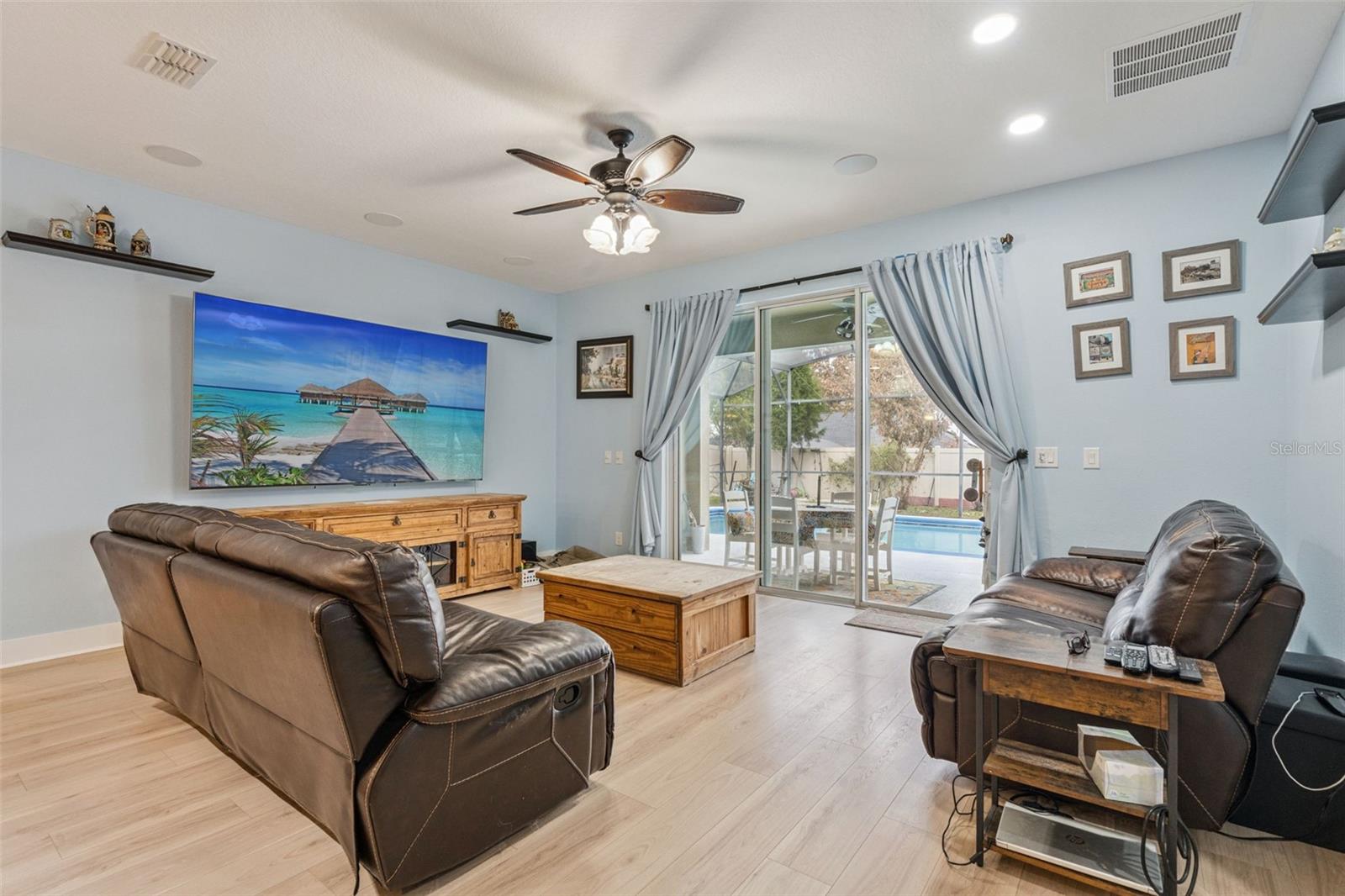 VISTA GRAND PHASE 1 - Residential