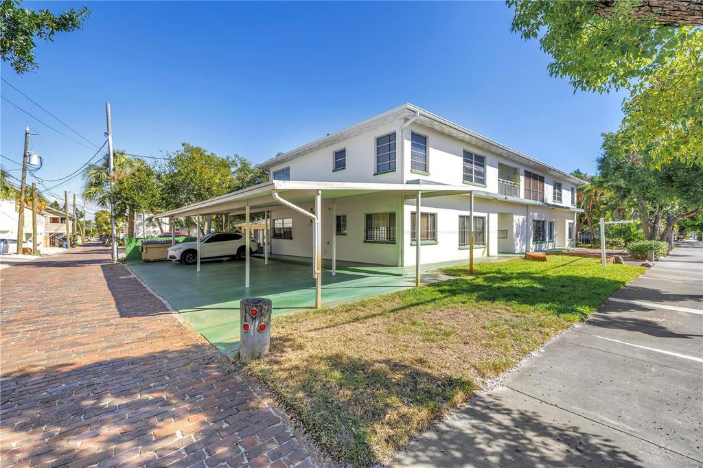 Photo of 611 2nd Street N, St Petersburg, FL 33701 (MLS # TB8439626)