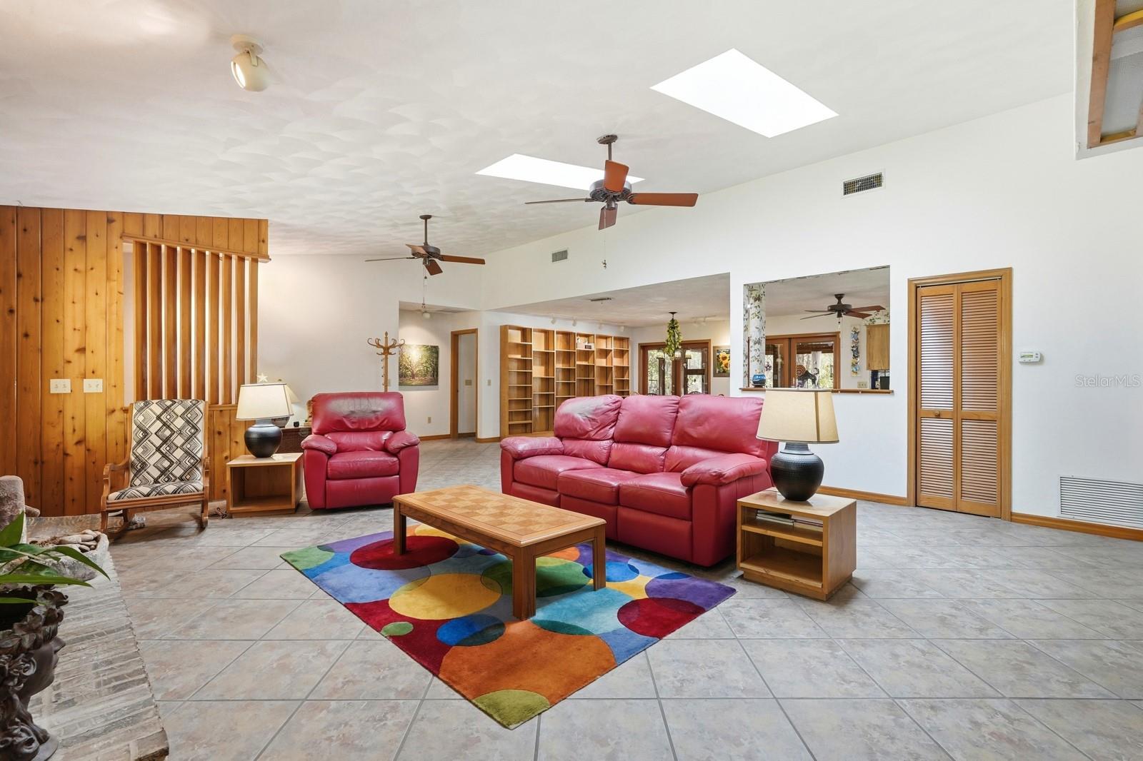 RIMA RIDGE RANCHETTES - Residential