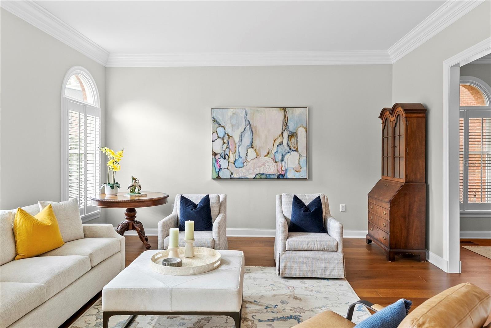 CRESCENT PLACE CONDO - Residential