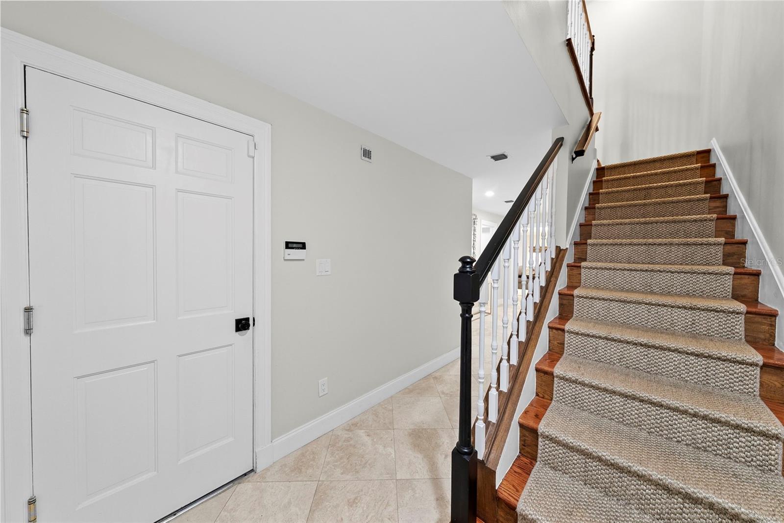 CRESCENT PLACE CONDO - Residential