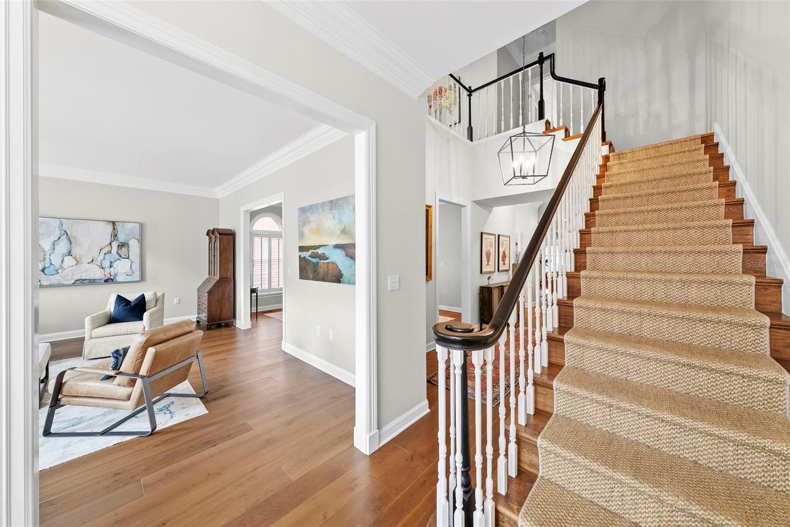 CRESCENT PLACE CONDO - Residential