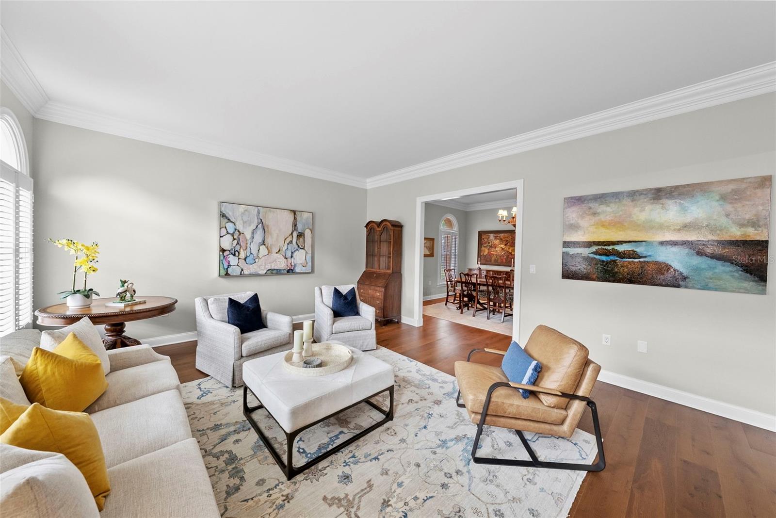 CRESCENT PLACE CONDO - Residential