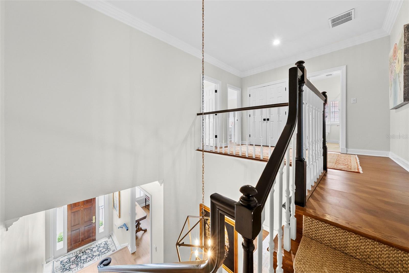 CRESCENT PLACE CONDO - Residential