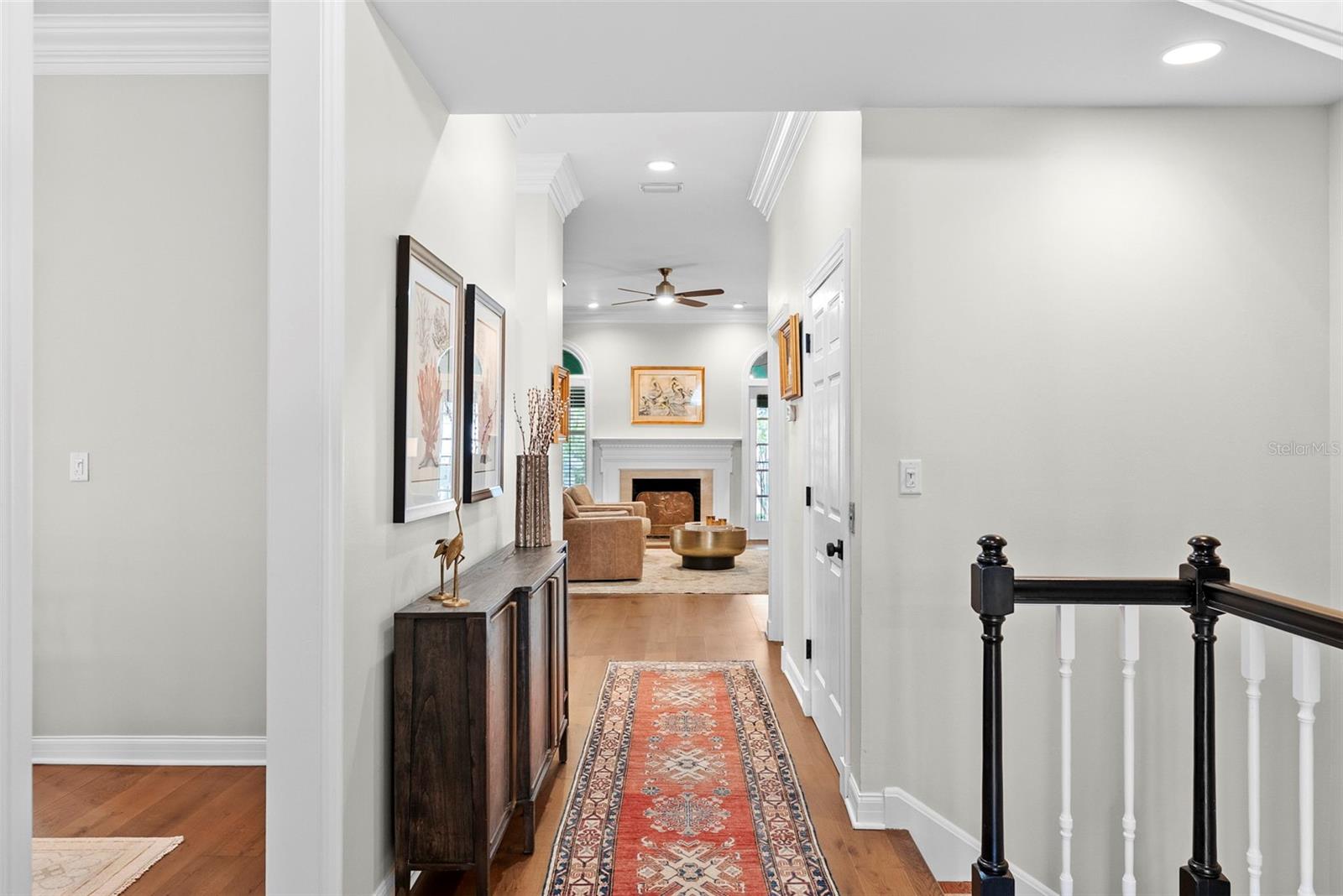 CRESCENT PLACE CONDO - Residential