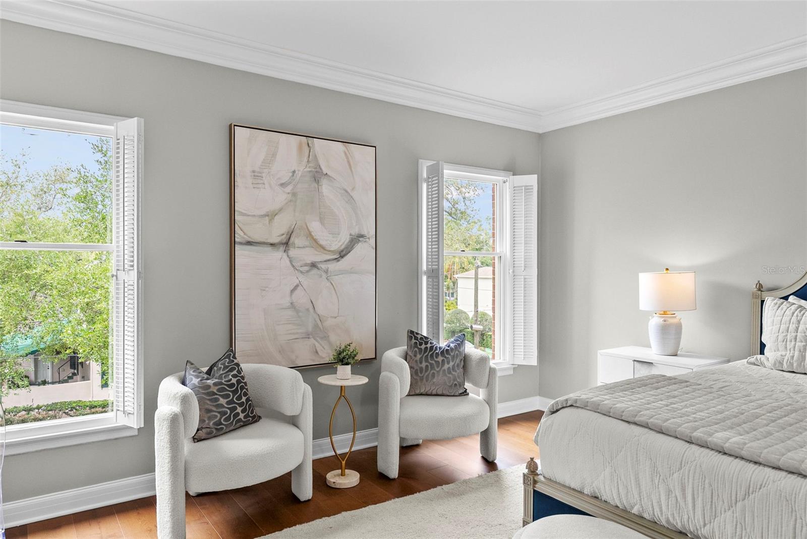 CRESCENT PLACE CONDO - Residential