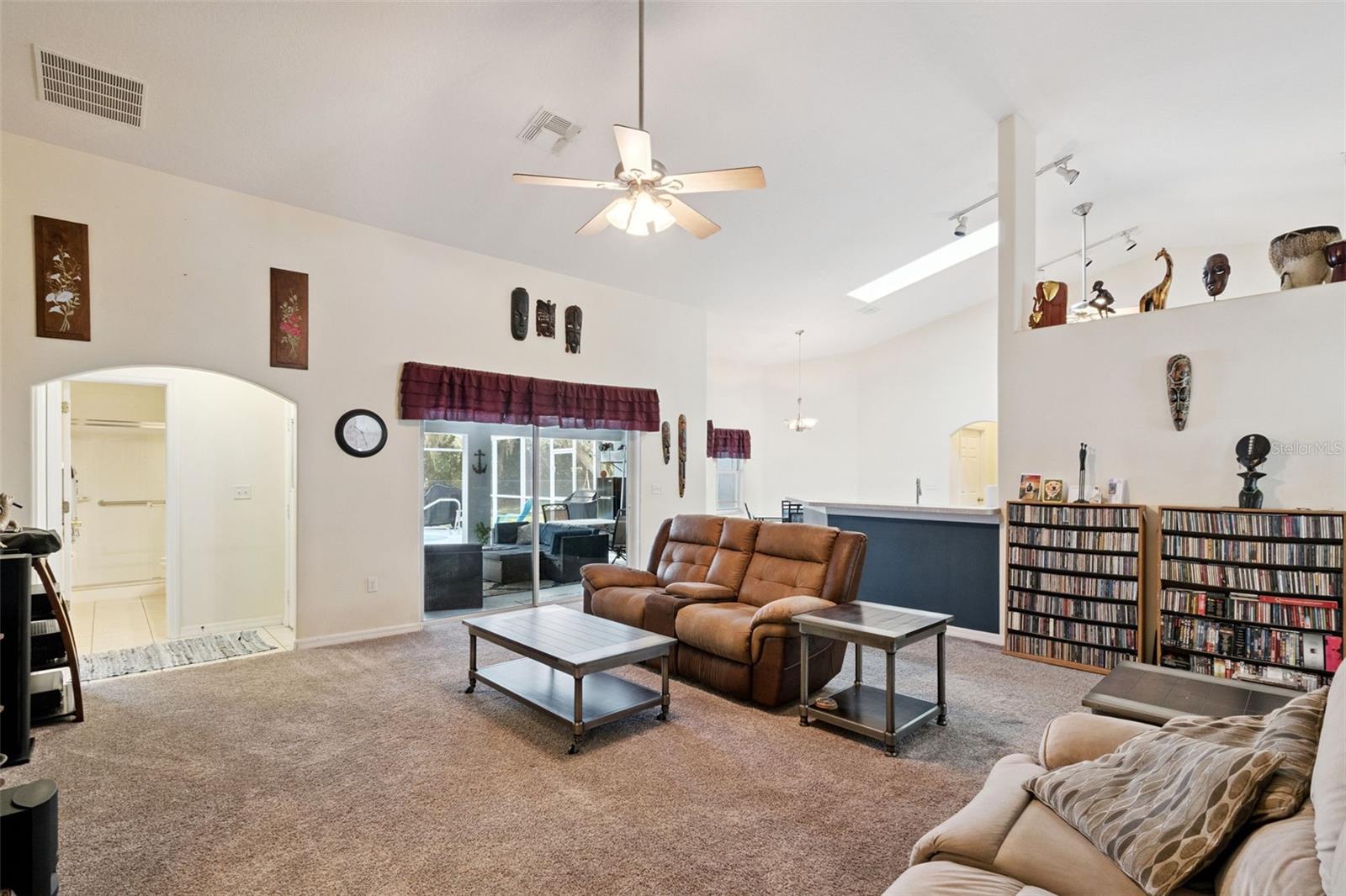 EAST LAKE RESERVE @ NARCOOSSEE UNIT 4 - Residential