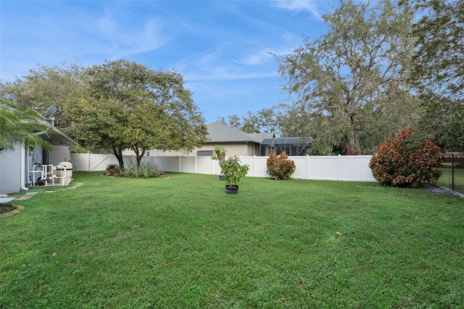 EAST LAKE RESERVE @ NARCOOSSEE UNIT 4 - Residential