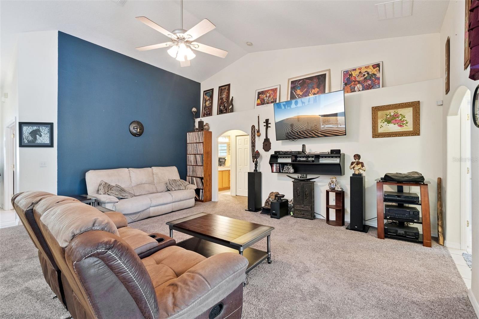 EAST LAKE RESERVE @ NARCOOSSEE UNIT 4 - Residential