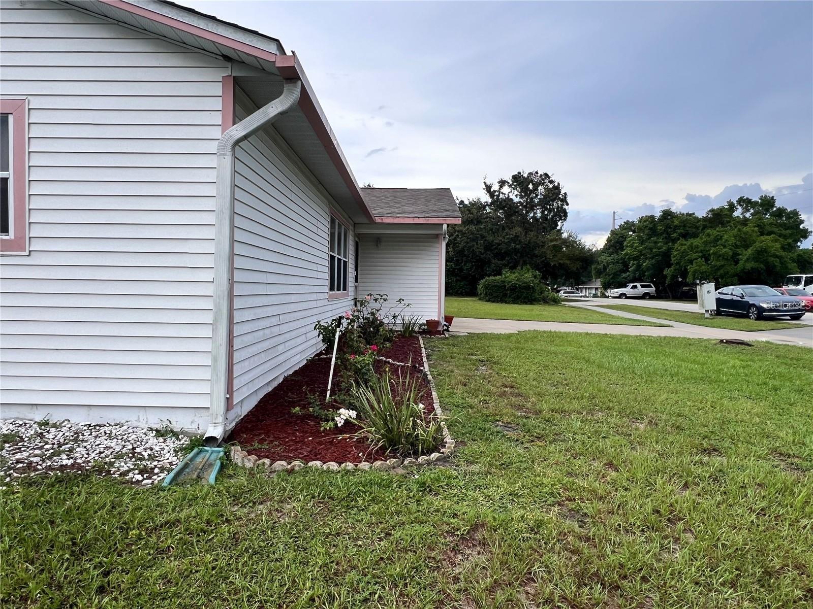 DELTONA LAKES UNIT 03 - Residential