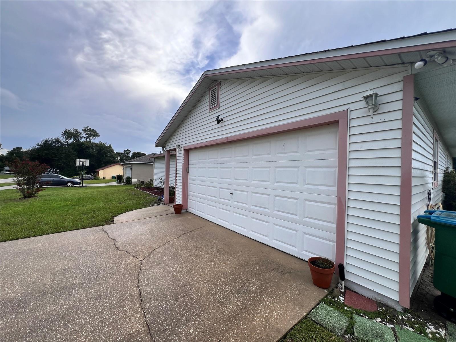 DELTONA LAKES UNIT 03 - Residential