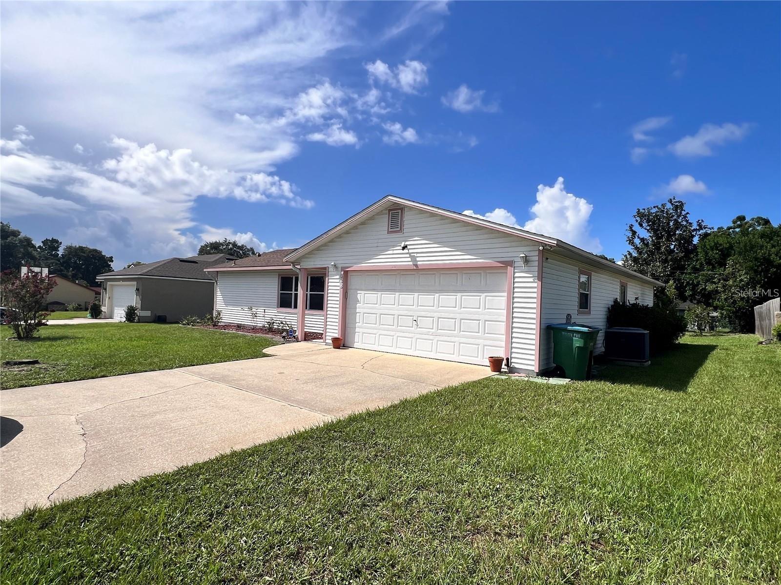 DELTONA LAKES UNIT 03 - Residential