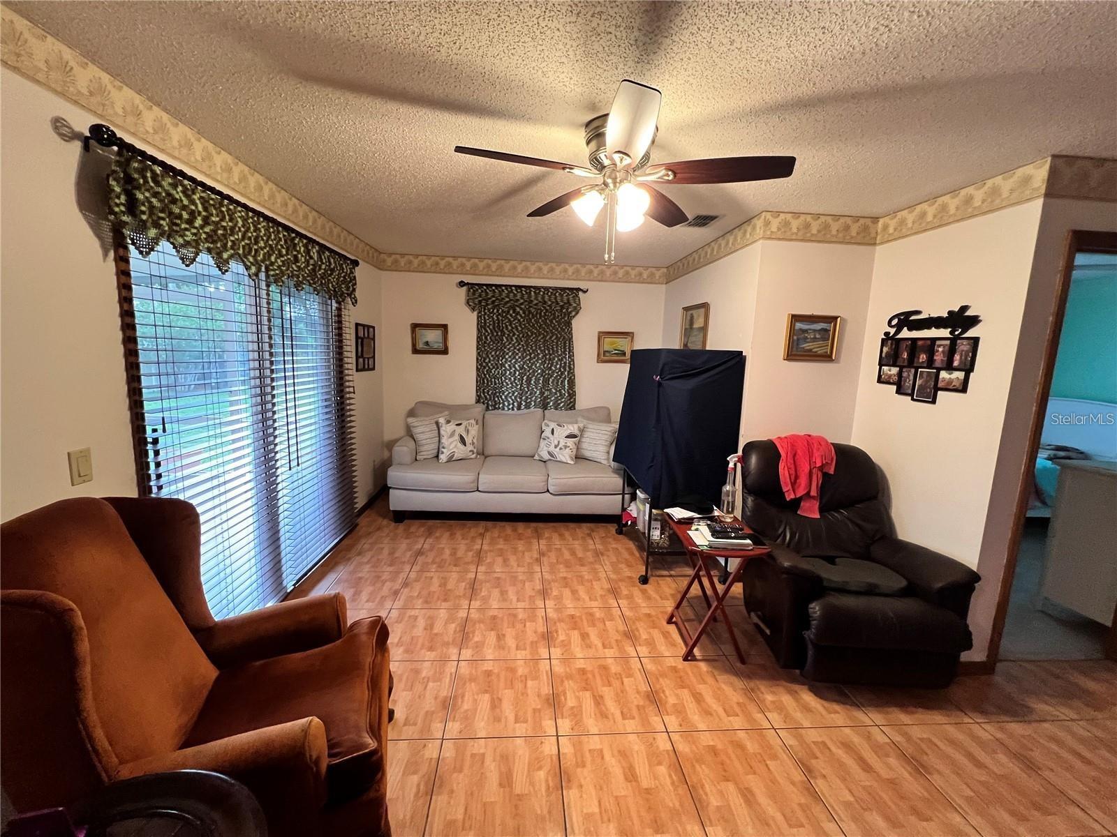 DELTONA LAKES UNIT 03 - Residential