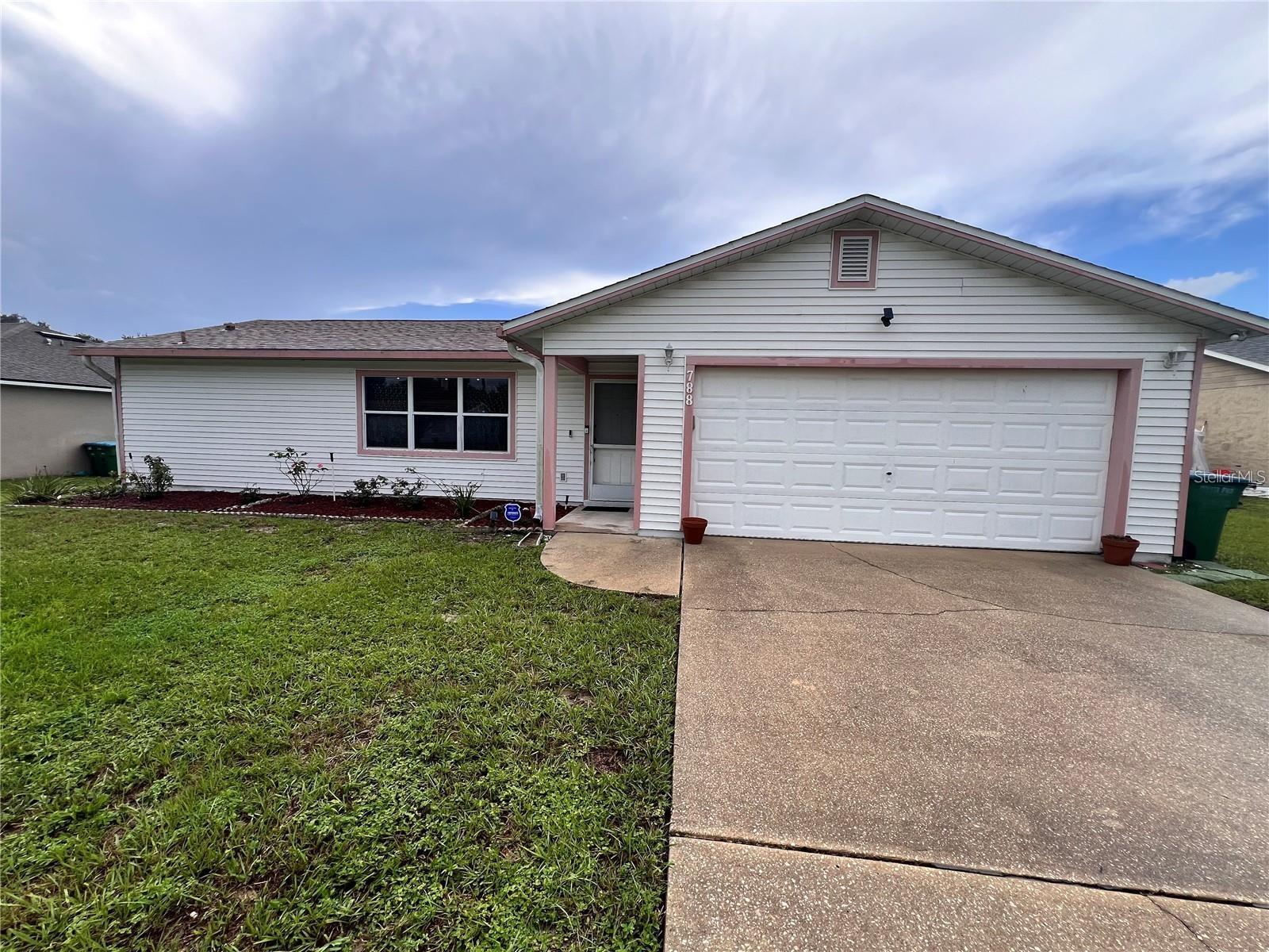 DELTONA LAKES UNIT 03 - Residential