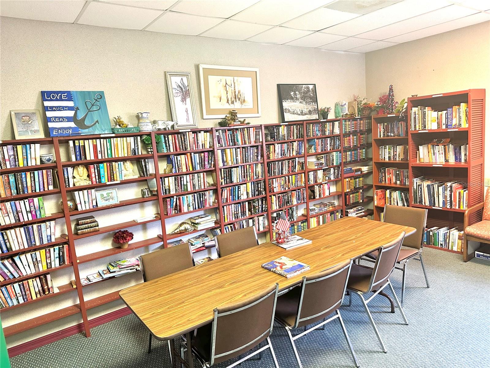 THE TAMPA RACQUET CLUB A CONDO - Residential Lease