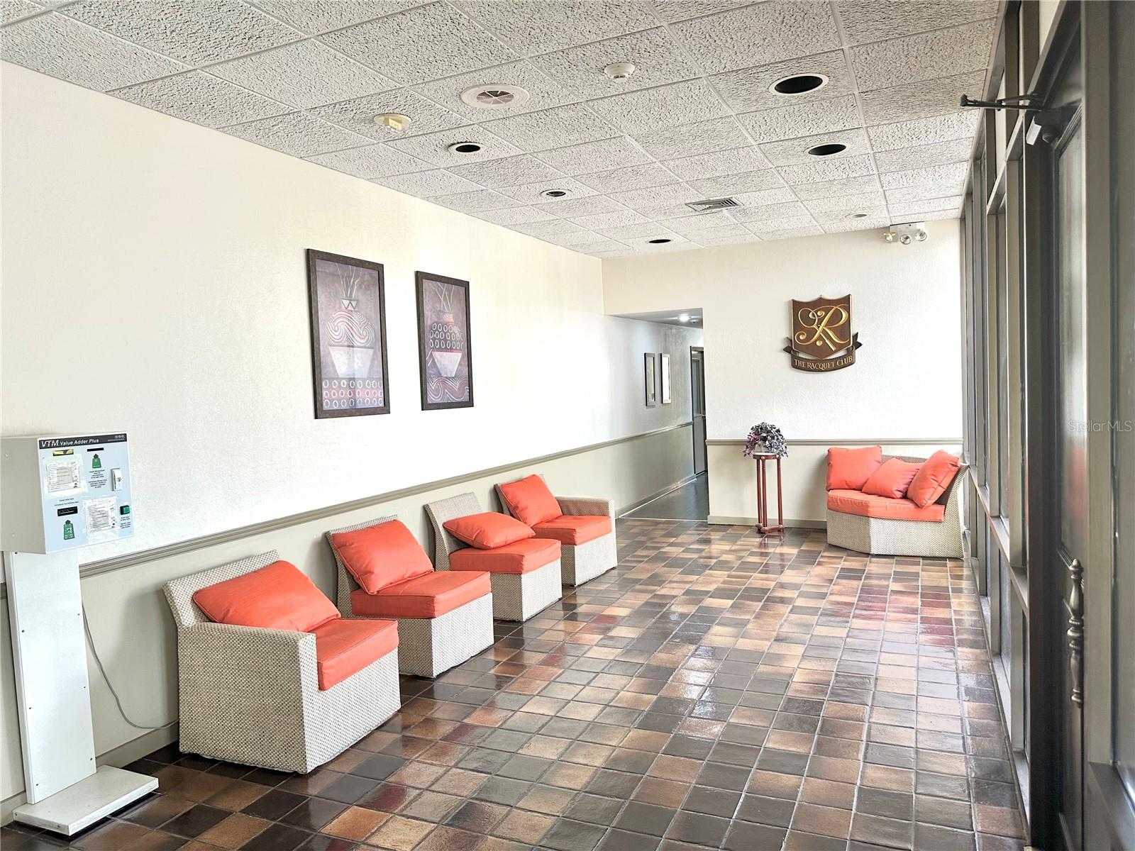 THE TAMPA RACQUET CLUB A CONDO - Residential Lease