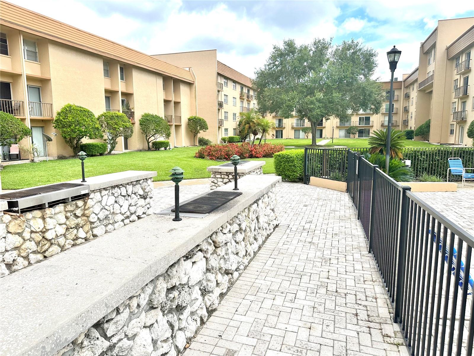 THE TAMPA RACQUET CLUB A CONDO - Residential Lease