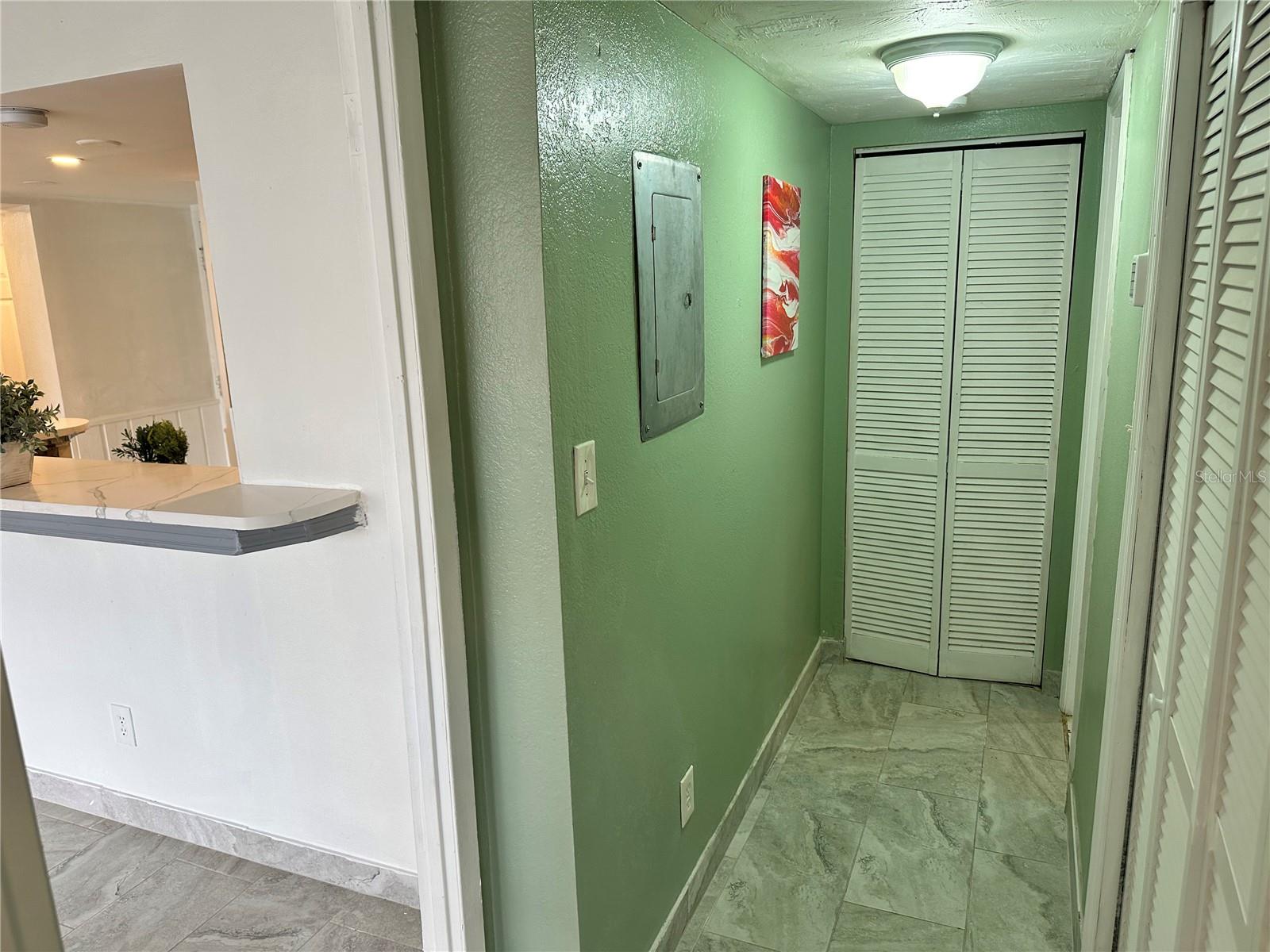 THE TAMPA RACQUET CLUB A CONDO - Residential Lease