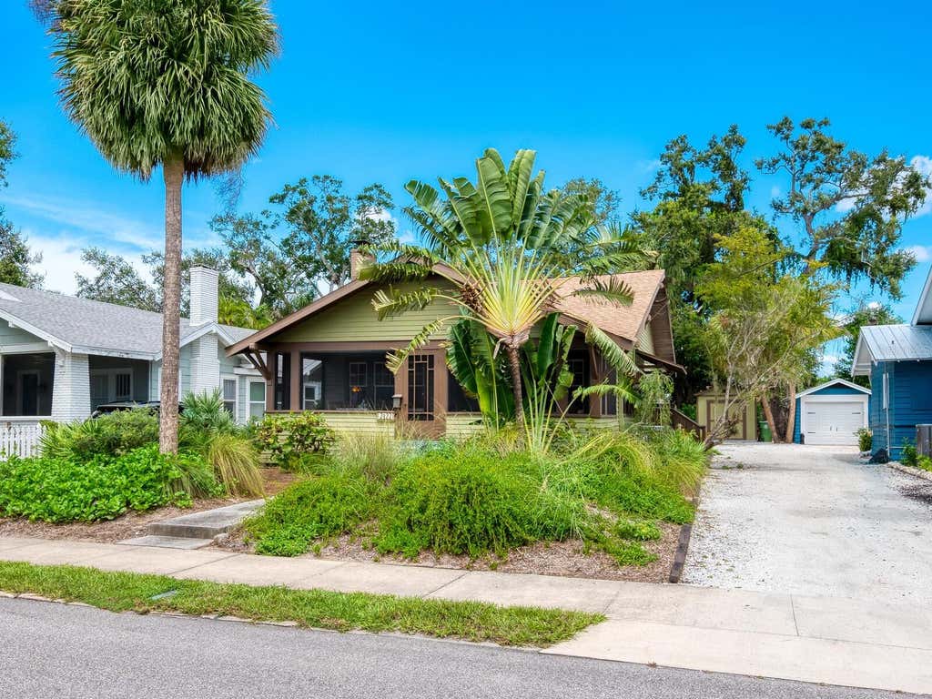 Photo of 2322 7th Avenue W, Bradenton, FL 34205 (MLS # A4696450)