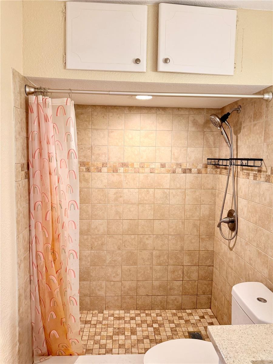 WINTER HAVEN HARBOUR APTS CONDO - Residential