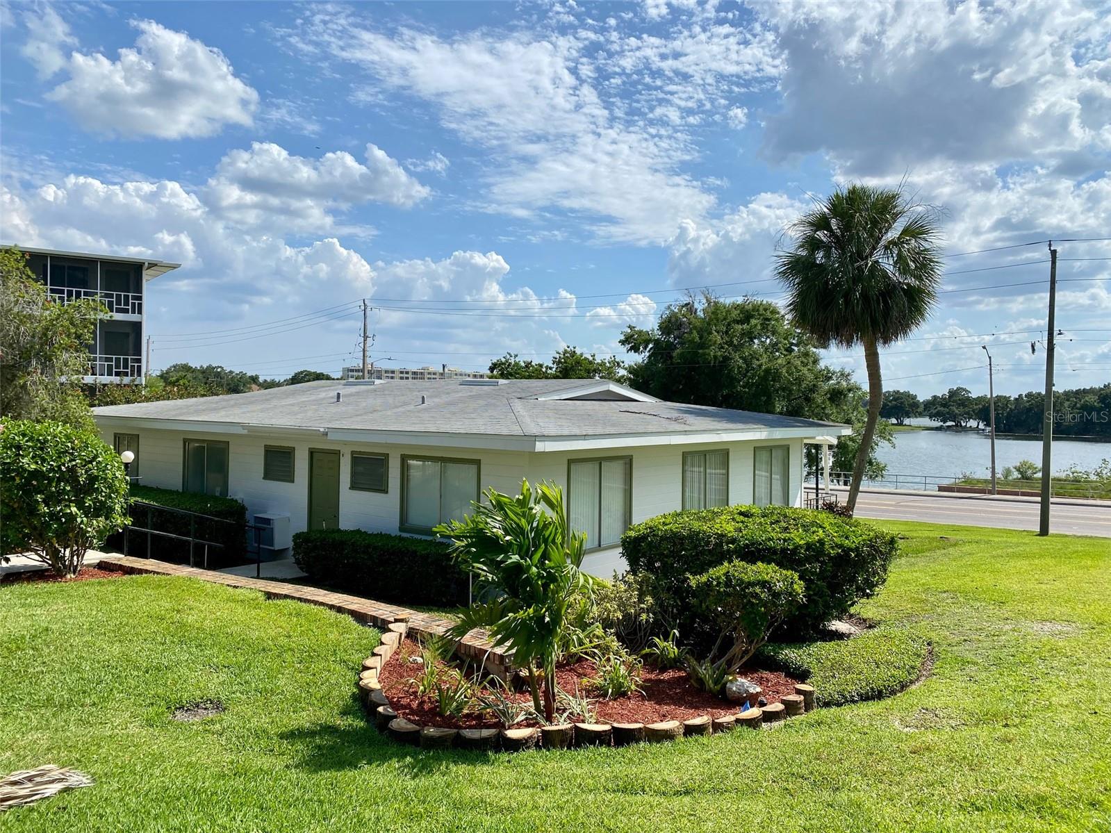 WINTER HAVEN HARBOUR APTS CONDO - Residential