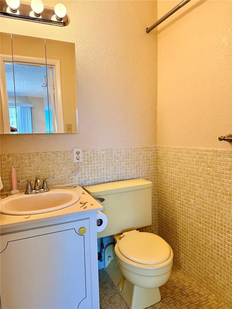 WINTER HAVEN HARBOUR APTS CONDO - Residential