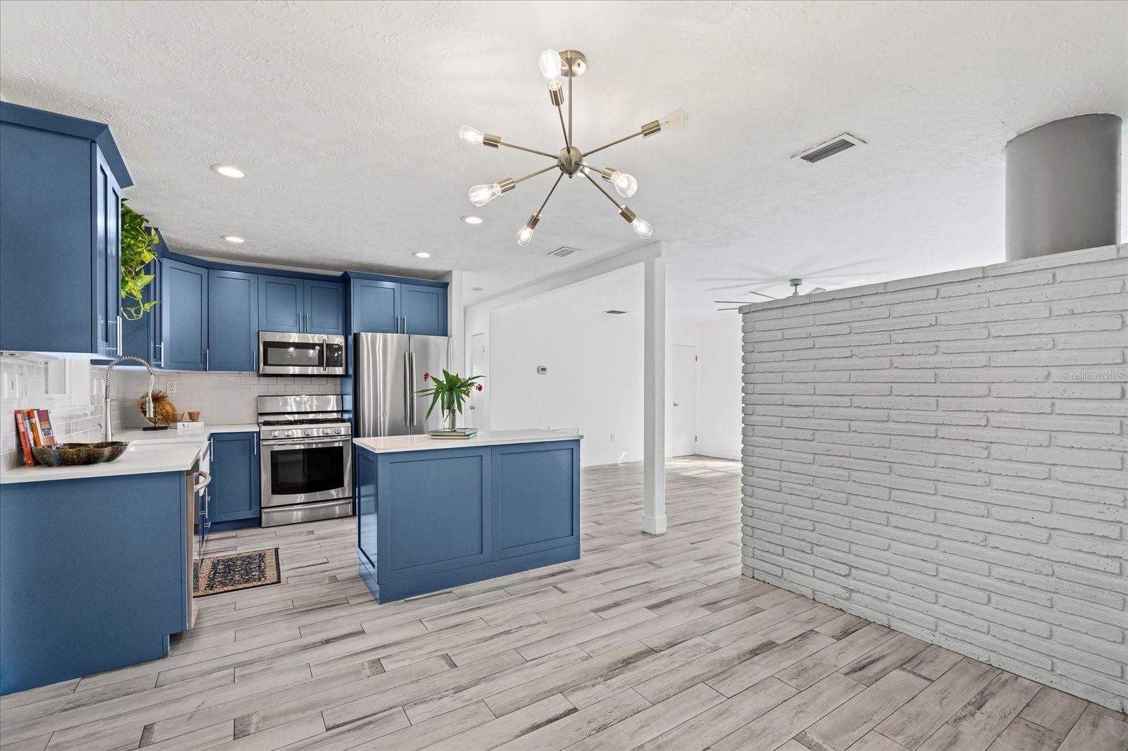 PALMETTO POINT - Residential