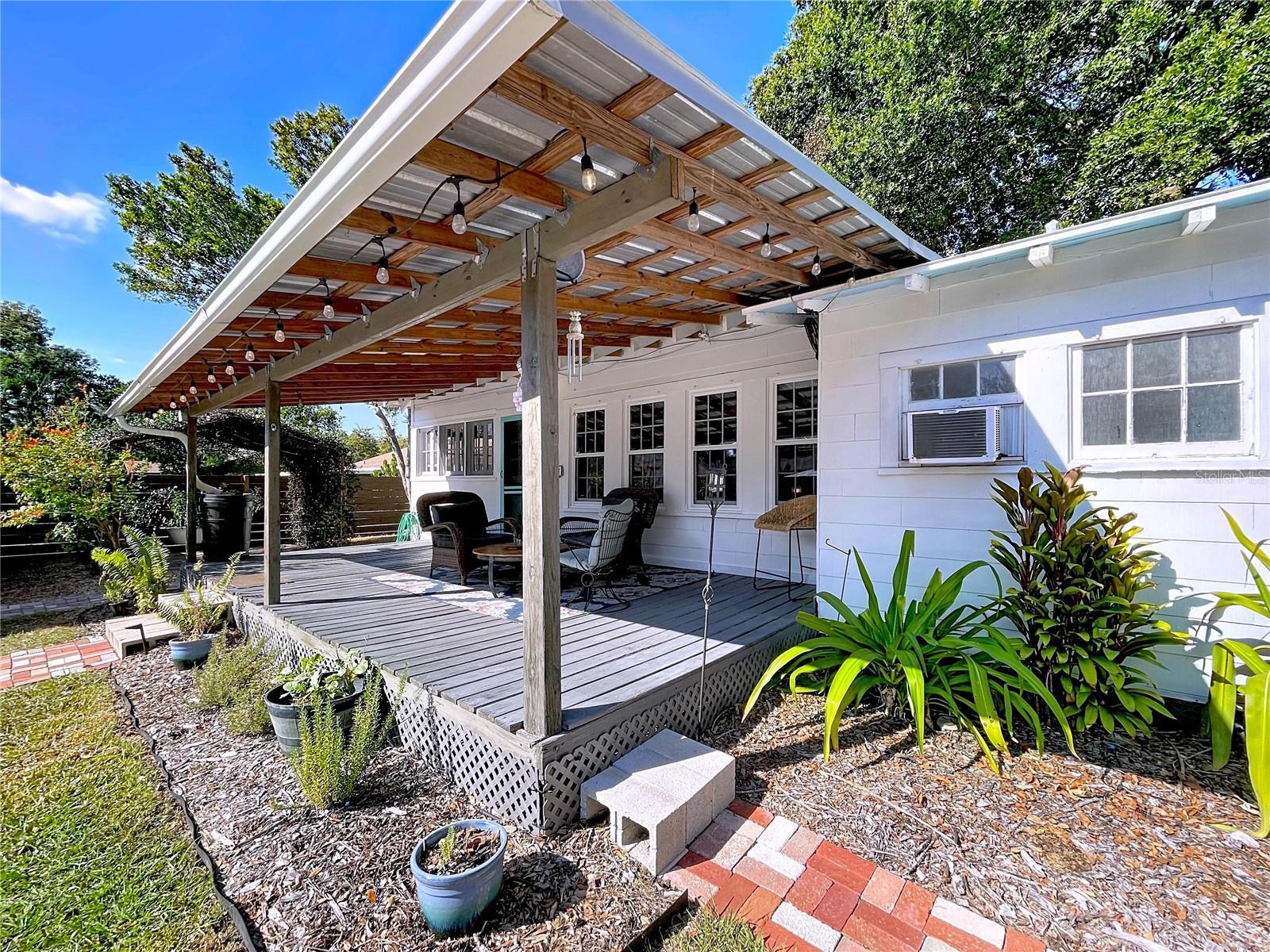 YOUNG & DOUGLAS ADD TO - Residential