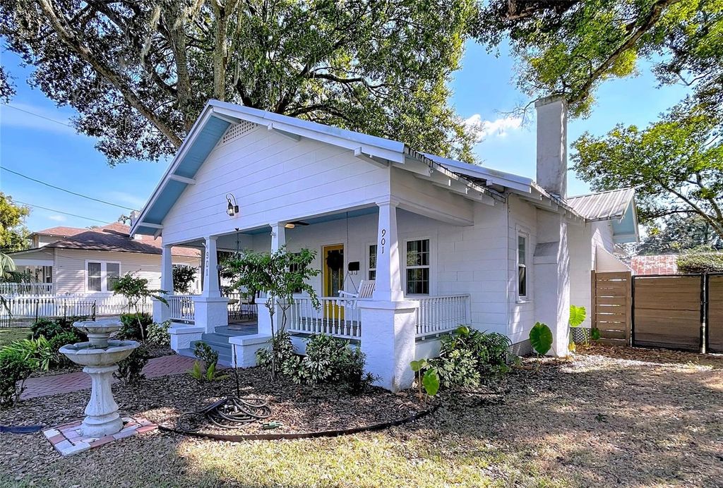 Photo of 901 W Baker Street, Plant City, FL 33563 (MLS # TB8450645)