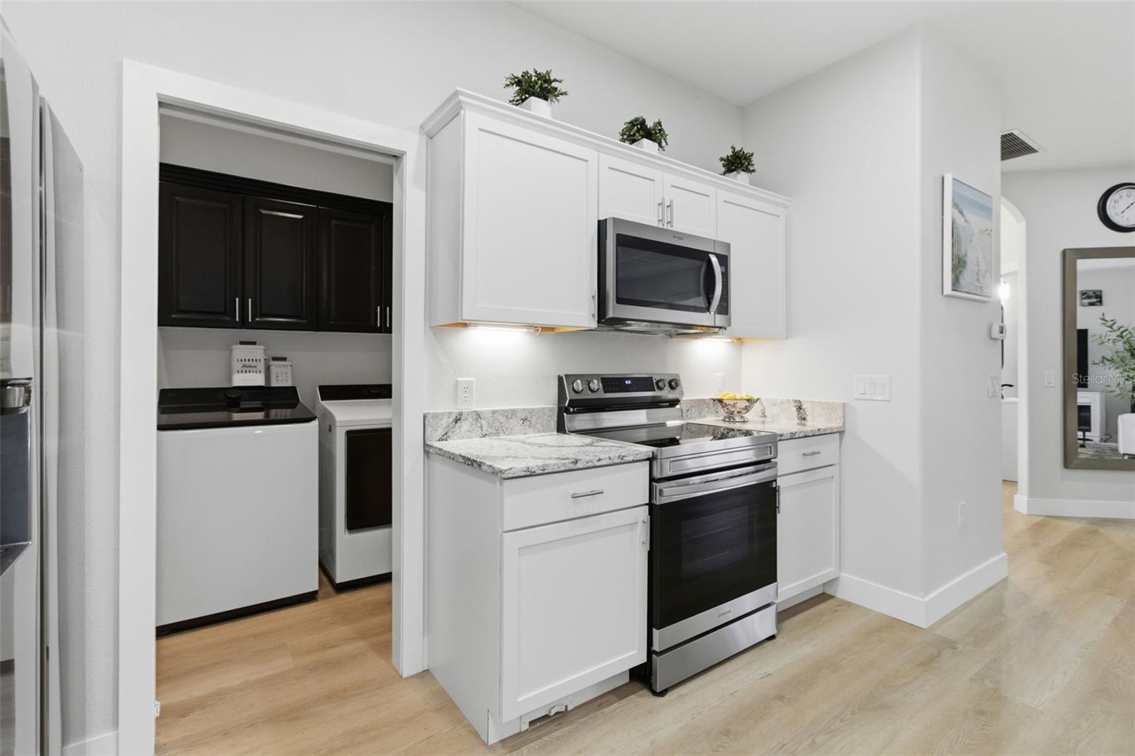 LAUREL MEADOWS - Residential