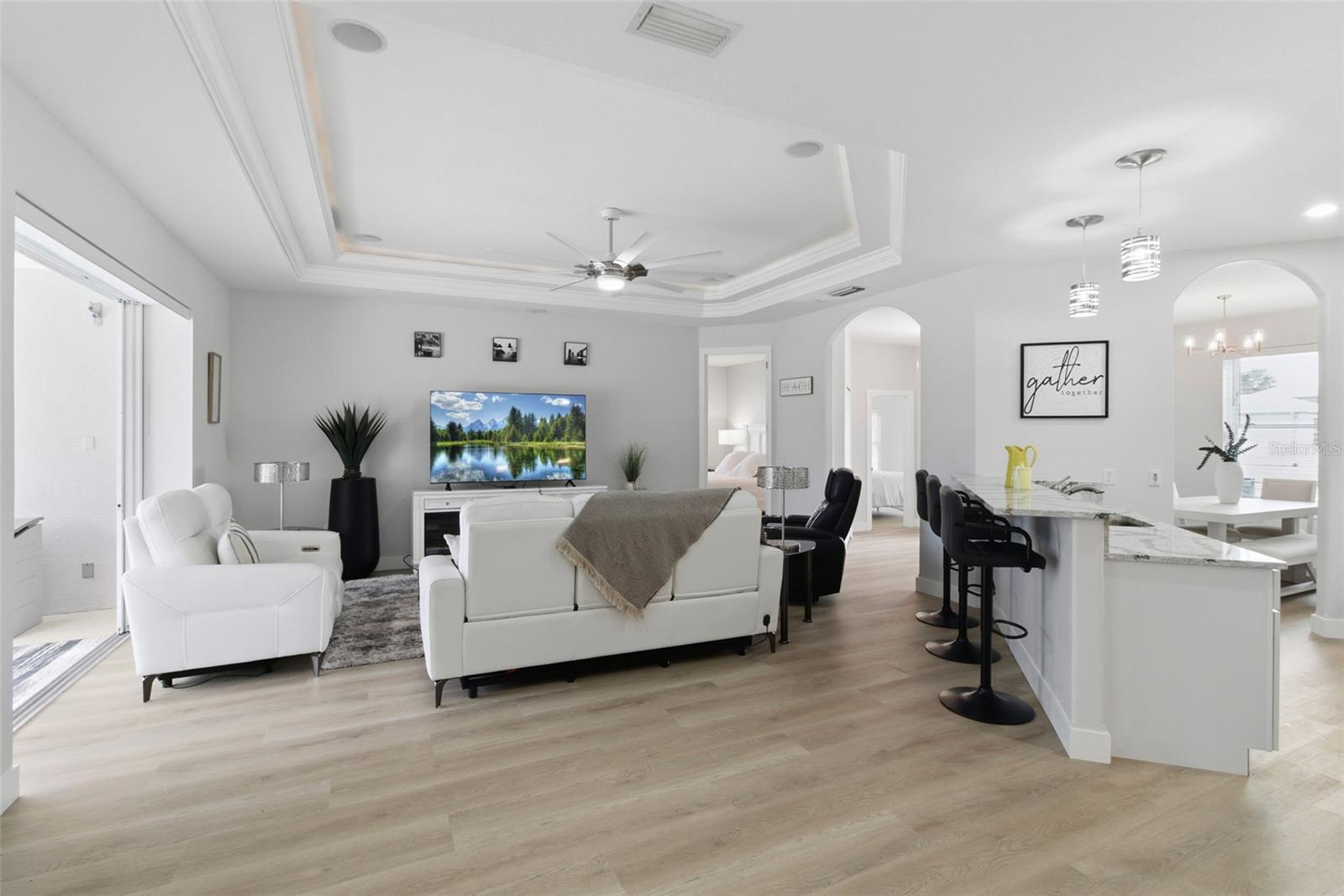 LAUREL MEADOWS - Residential