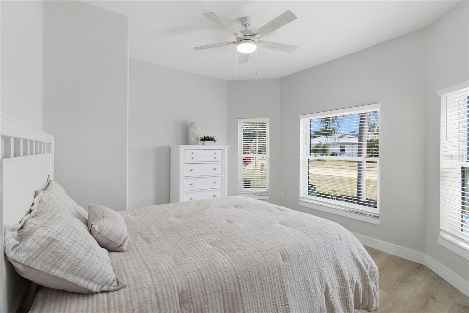 LAUREL MEADOWS - Residential