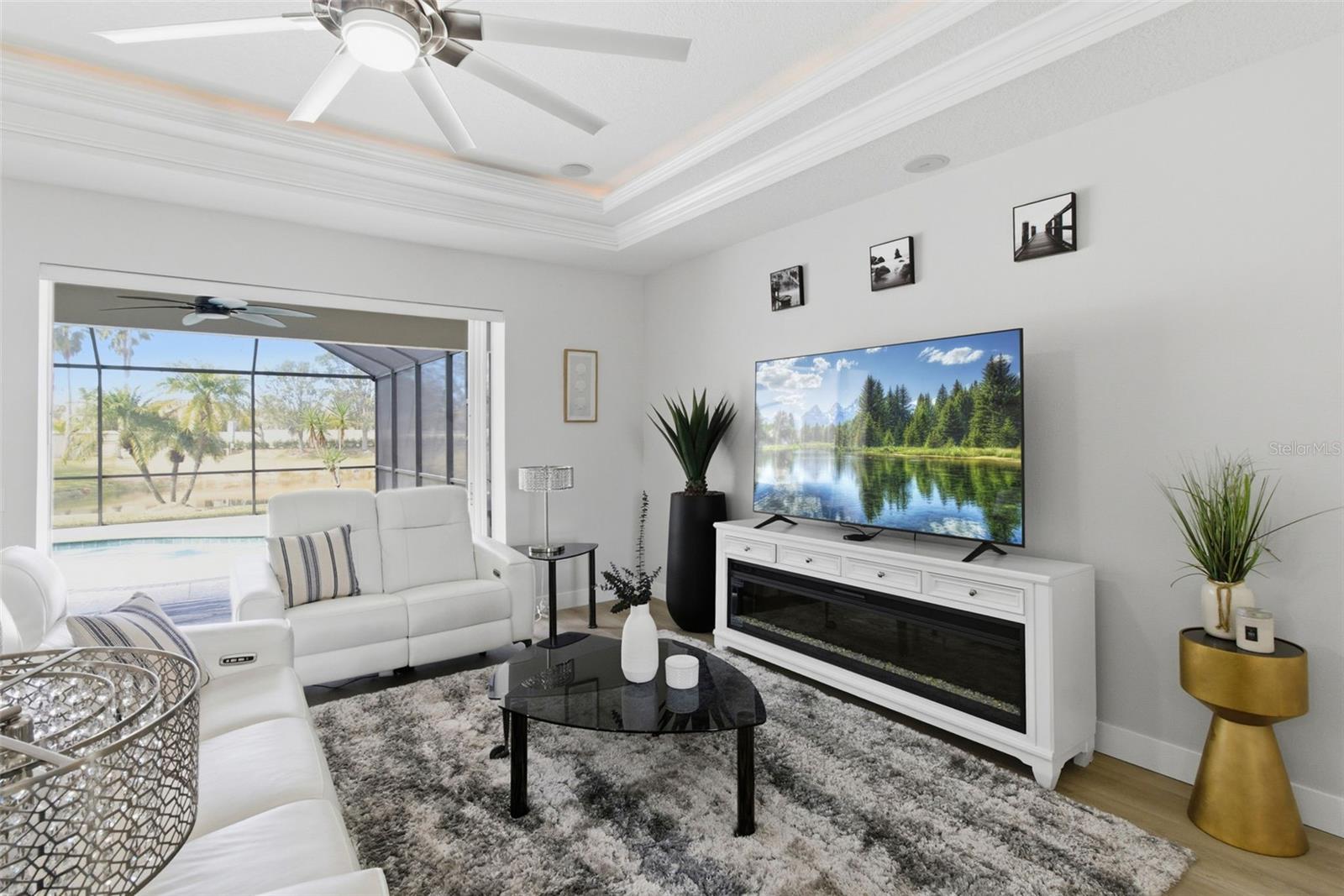 LAUREL MEADOWS - Residential