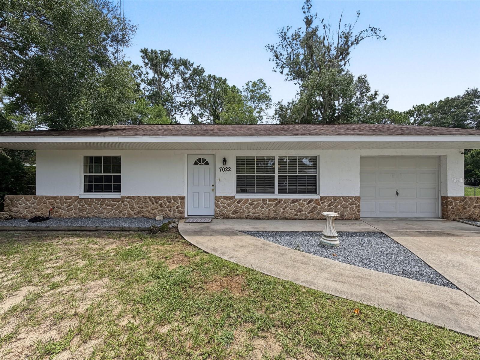 7022 W CRESTVIEW LANE