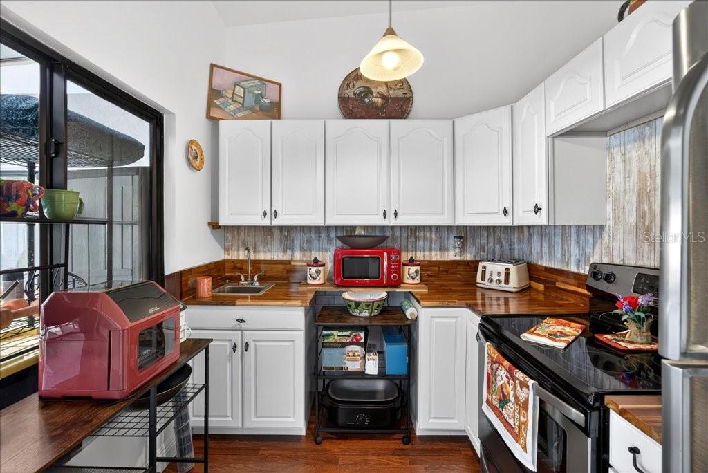 WYNNFIELD/SECTION 22 - Residential