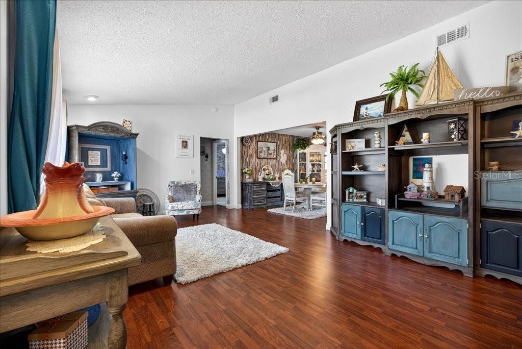 WYNNFIELD/SECTION 22 - Residential