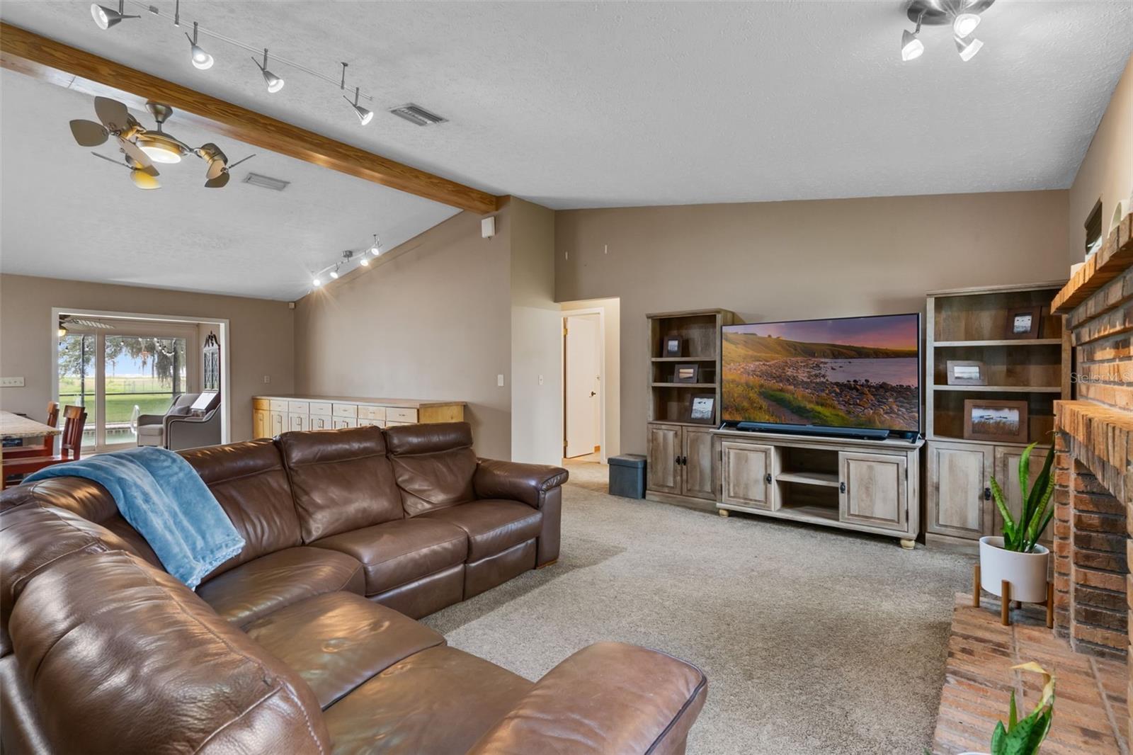 PLEASANT HILL HEIGHTS - Residential